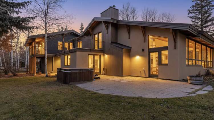 The Bald Mountain observatory: Warm Springs Estate