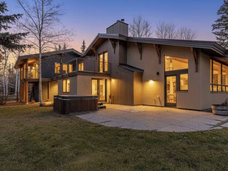 The Bald Mountain observatory: Warm Springs Estate