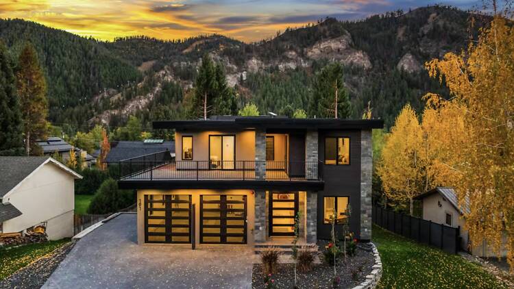 The downtown design loft: Ketchum Core Penthouse