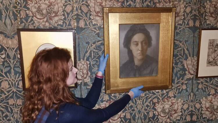 Dante Rossetti's painting of his sister, Christina