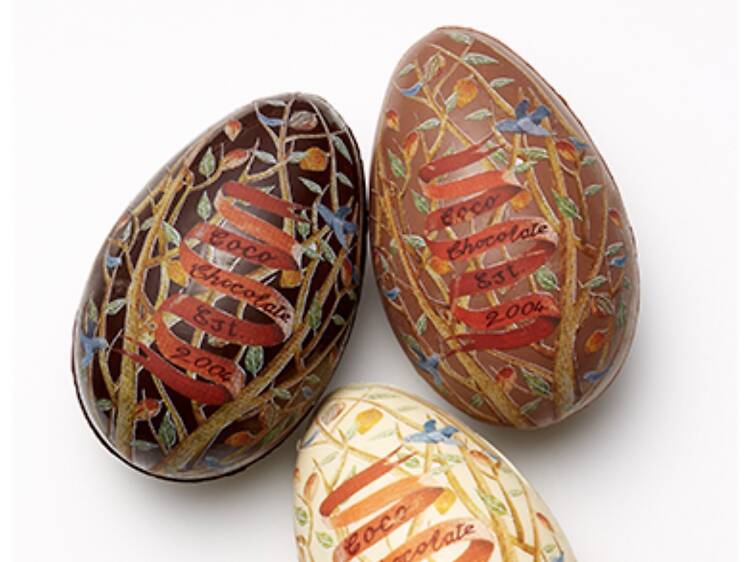 Learn to make chocolate hot cross buns at Coco Chocolate