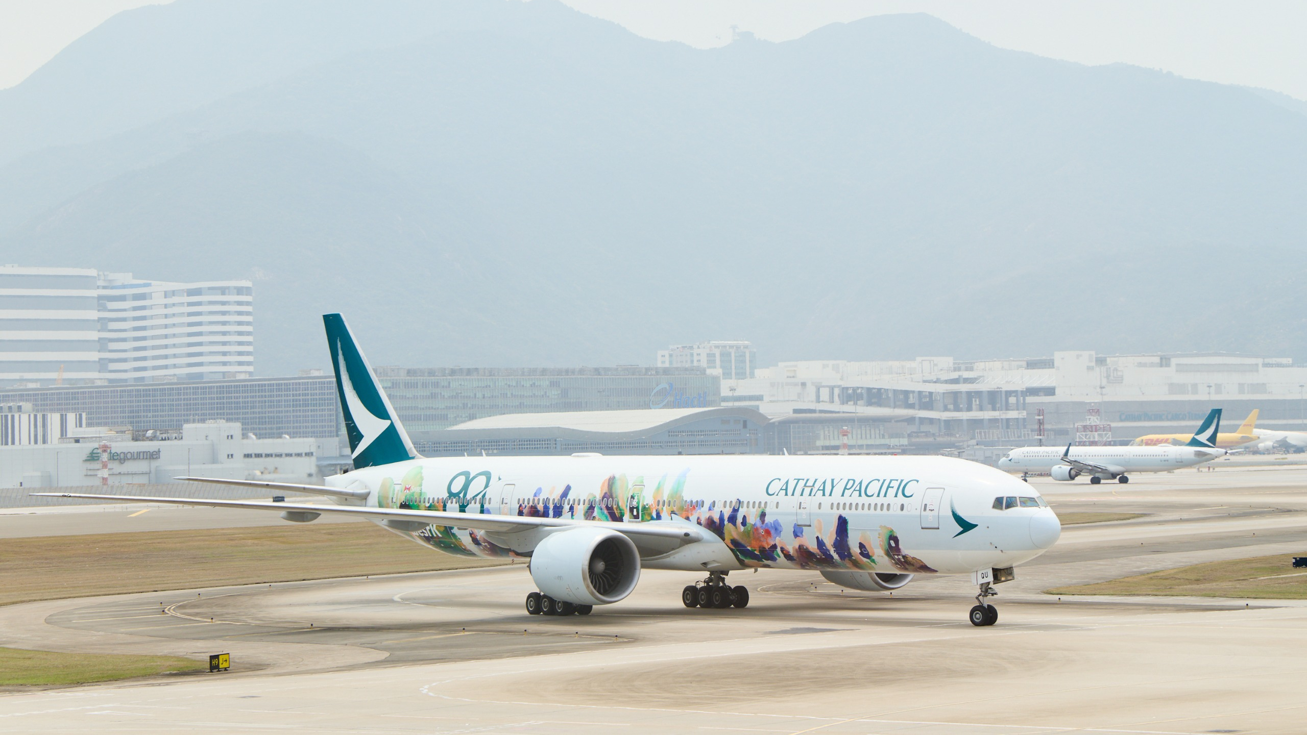 Cathay Pacific unveils new ‘Spirit of Hong Kong’ art livery