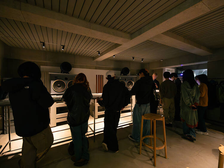 渋谷・並木橋に「VENT」チームが手がけるミュージックバー「PASS」がオープン