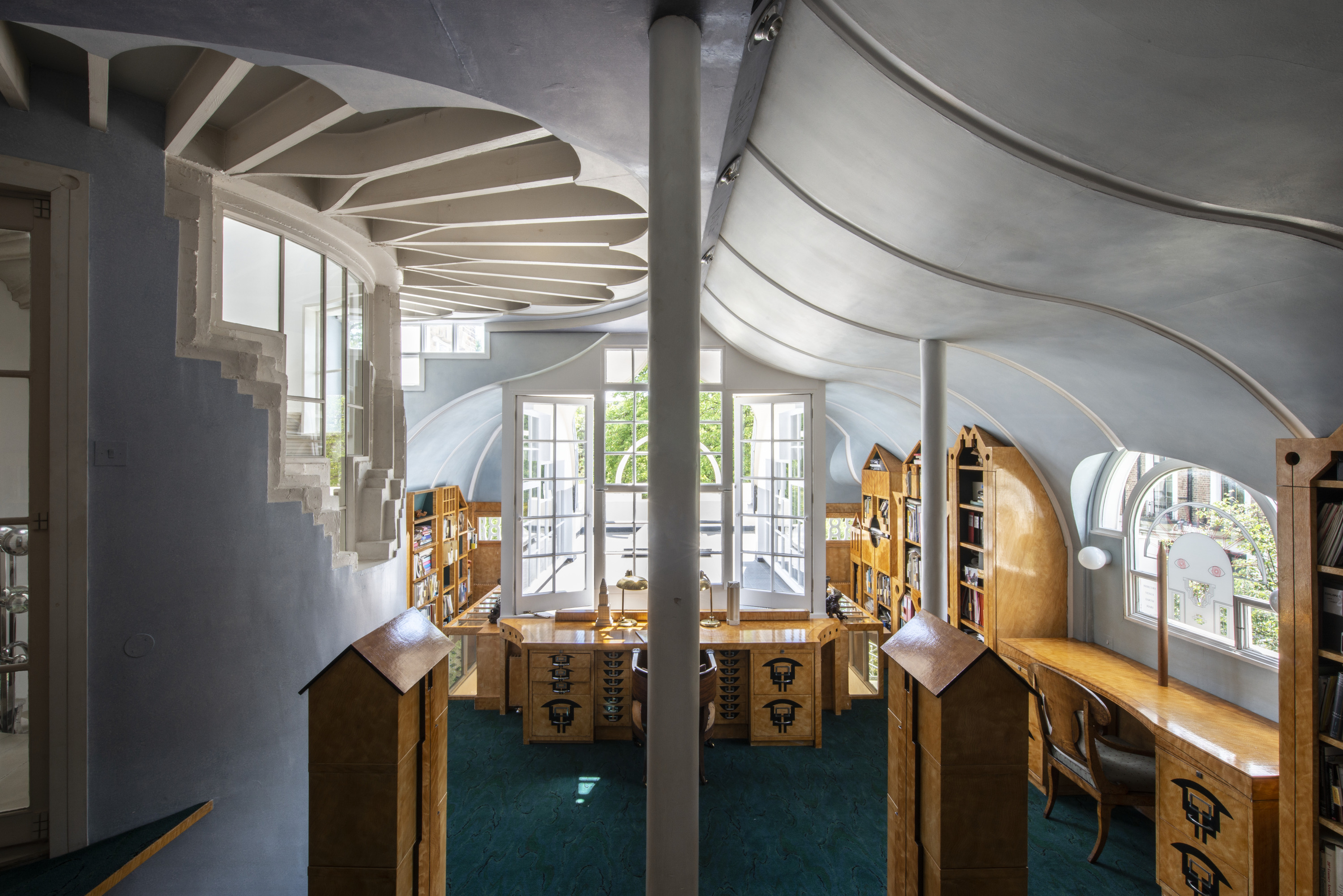 The Architectural Library is Charles’ study with a tent-like roof painted like the sky; it is a ‘City of Books’ designed by Charles so that each bookshelf relates to the thematic style or individual architect whose books are collected therein. 