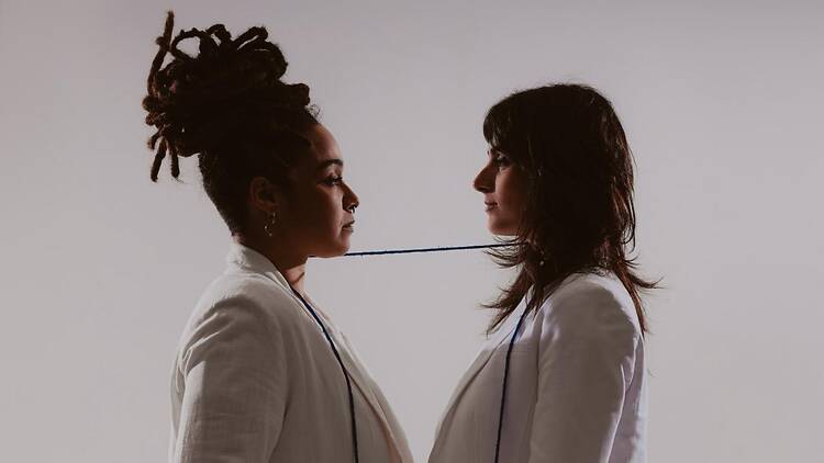 Poesia e música: Laura Conceição e Clara Castro apresentam projeto em parceria que traz diálogo entre linguagens