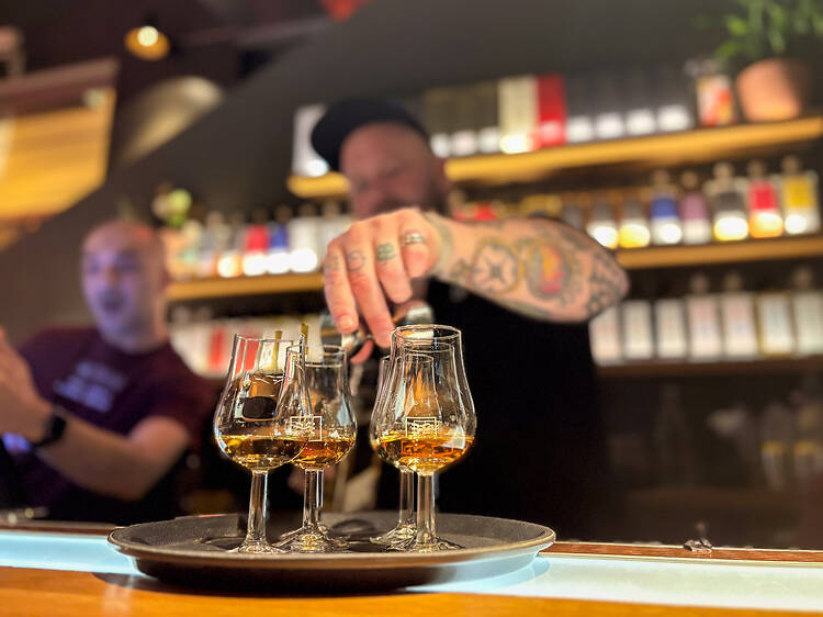 Tislaamo – Distillery Bar