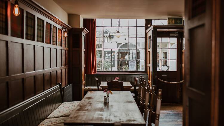 5. Have a pie and a pint at the Albion