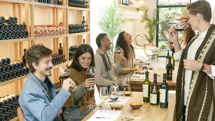 Degustaciones: copa en mano y en movimiento