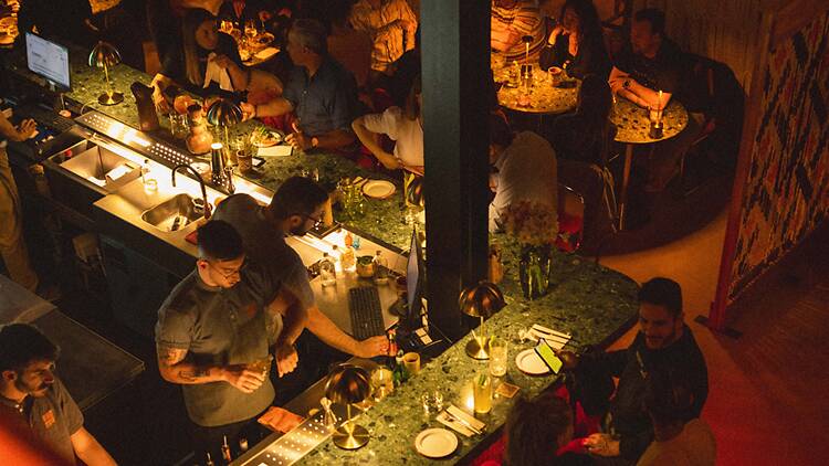 Ronda de bares: gira de cócteles y tapeo