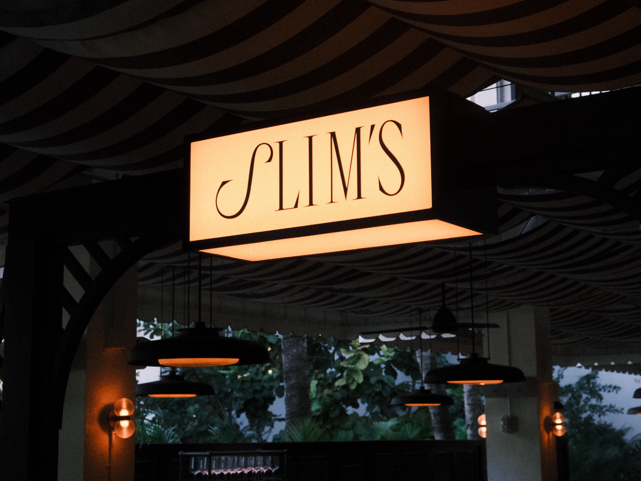 timeout.com - Gerrish Lopez - Stephen Starr's glamorous new steakhouse is bringing Hollywood glam (and a fabulous pink cake) to Miami