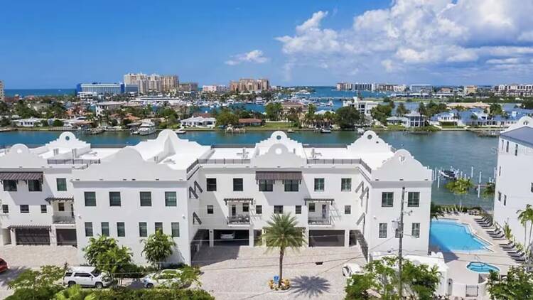 The Intracoastal paradise: Brightwater Blue Townhome