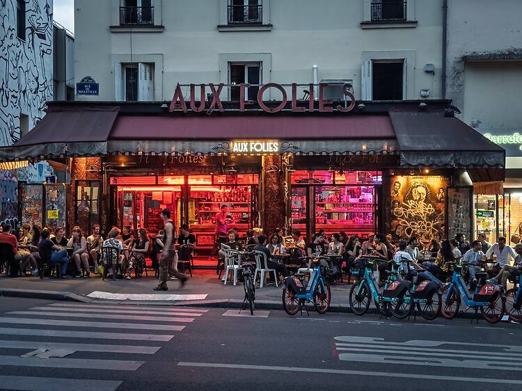 Day 3: Vintage shopping and free street gigs