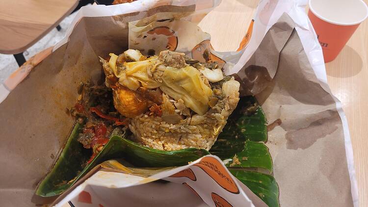 Nasi Bungkus Padang at Temu Kangen