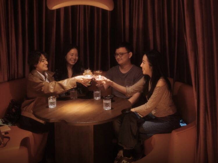 Learn to speak Thai like a local, cocktail in hand at the Lobbyist