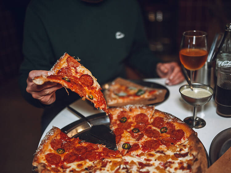 Bonkers. Esta pizzaria quer pôr-nos a cabeça a andar à roda (ou às rodelas)