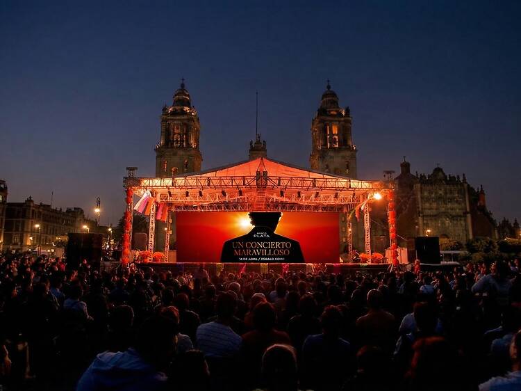 Anuncian concierto de artista secreto en el Zócalo, patrocinado por un nuevo banco