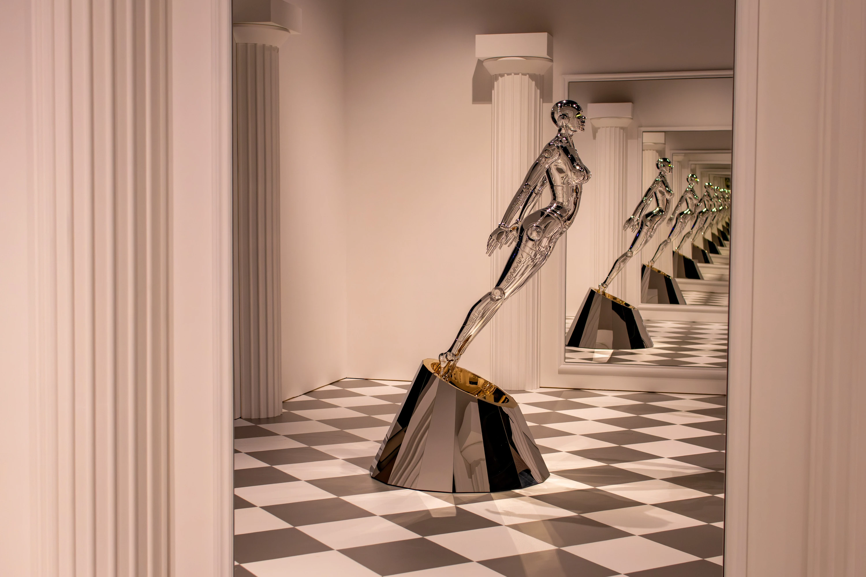 Sorayama: Light, Reflection, Transparency &ndash;Tokyo&ndash;