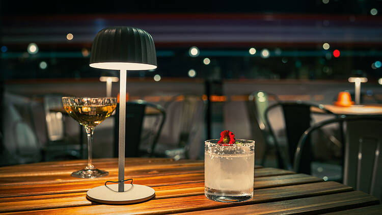 135 Bar and Lounge 135 Bar and Lounge