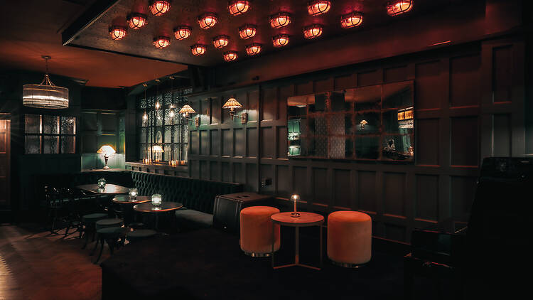 135 Bar and Lounge 135 Bar and Lounge