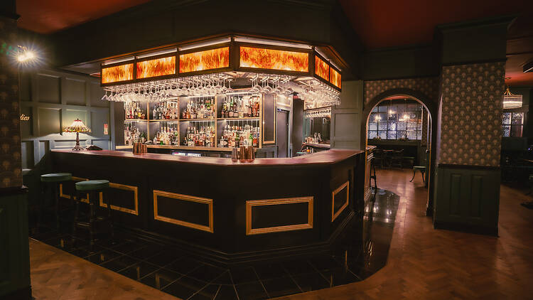 135 Bar and Lounge 135 Bar and Lounge