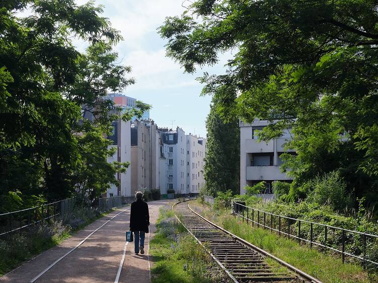 Stroll along the abandoned Petite Ceinture