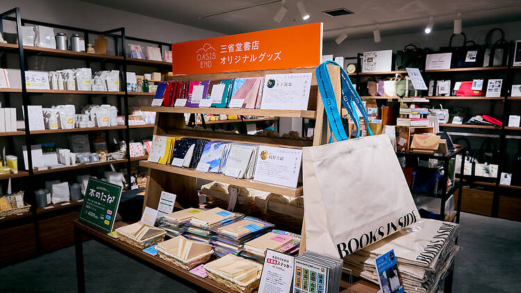 3. 神保町生まれのグッズにときめく。