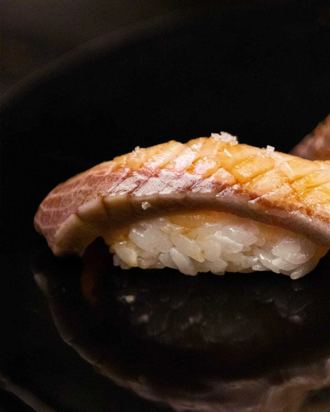 Hamachi, esp&eacute;cie de olhete importado do Jap&atilde;o