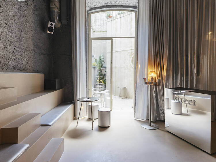 Comer frango frito com caviar Comer frango frito com caviar