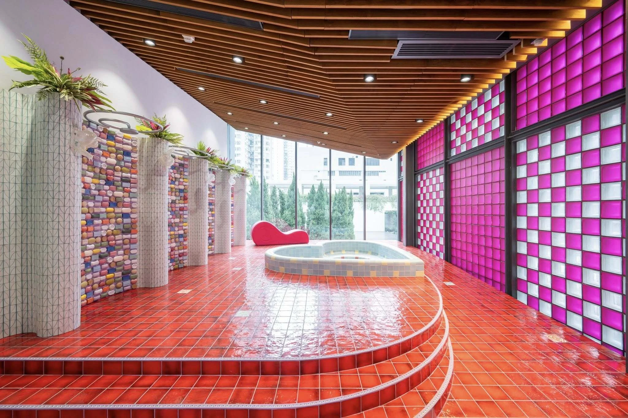 Jeremy's Bathhouse, Oil Street Art Space