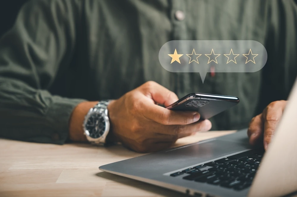 El cliente ya no da su opini&oacute;n en el comedor sin&oacute; en las rese&ntilde;as web