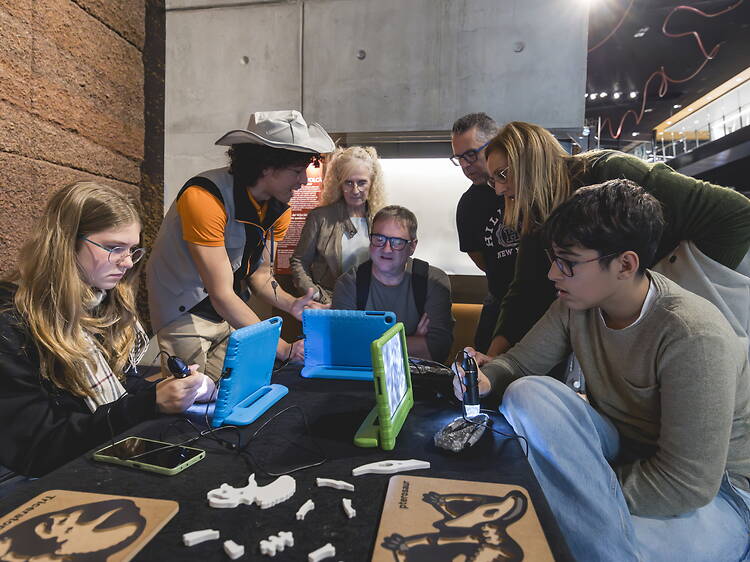 Explorar sense presses