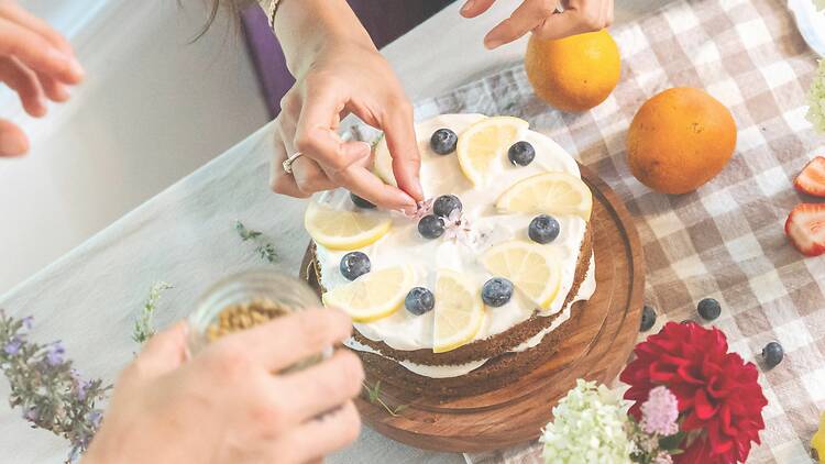 Cake Decorating Class with Girlfriends Boston