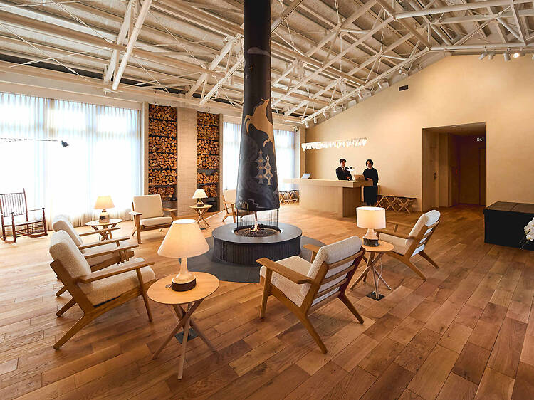 名作家具に囲まれて眠る。