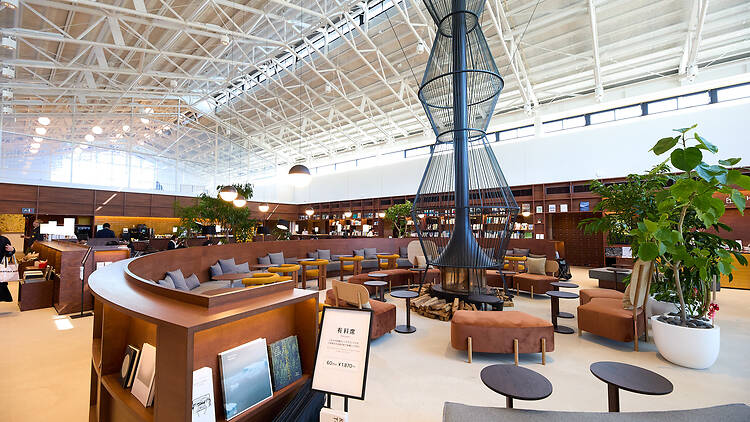 駅で自分時間を過ごす。