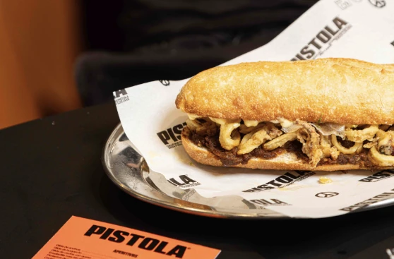 Un bocadillo de Pistola