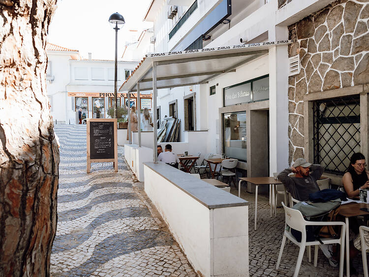 Casa das Bifanas reabre em Cascais, oito meses depois de um incêndio