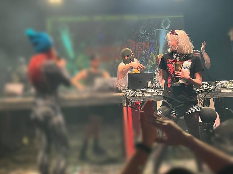 Torstai: Reivauksen SM-kisat, Ääniwalli