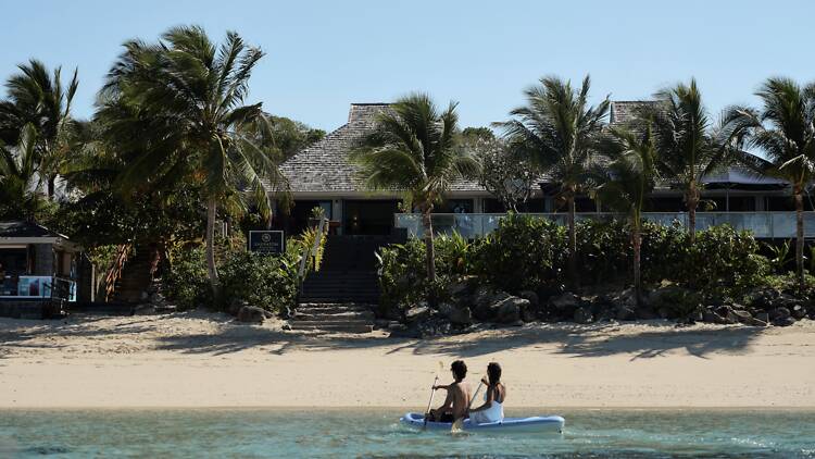 Couple kayaking at Sheraton Resort & Spa Tokoriki 