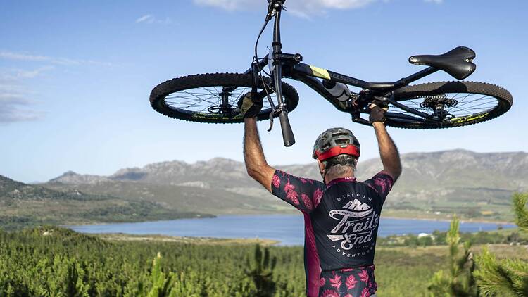 Trail’s End, Grabouw