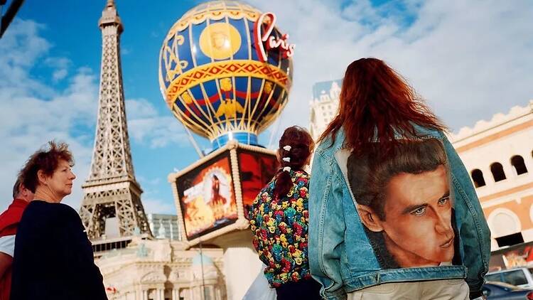 À partir de demain, une expo gratuite à Paris pour (re)découvrir l’univers acide de Martin Parr