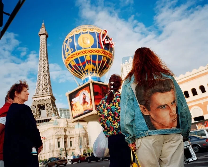 &Agrave; partir de demain, une expo gratuite &agrave; Paris pour (re)d&eacute;couvrir l&rsquo;univers acide de Martin Parr