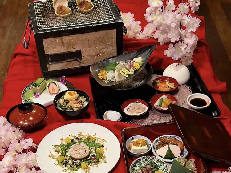 Shakarich Surawong Shakarich Surawong