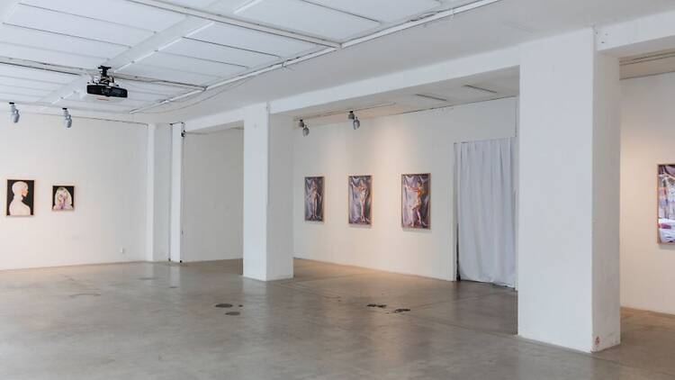 Tiistai: Yö fest vol 6, Yö Galleria