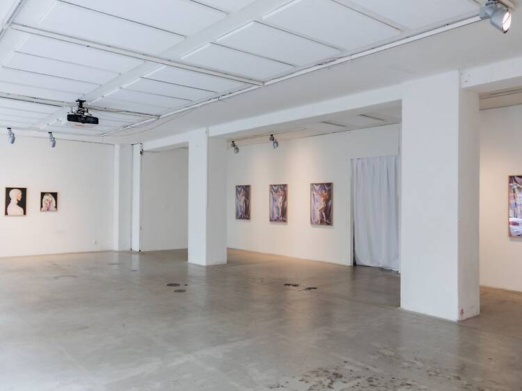 Tiistai: Yö fest vol 6, Yö Galleria