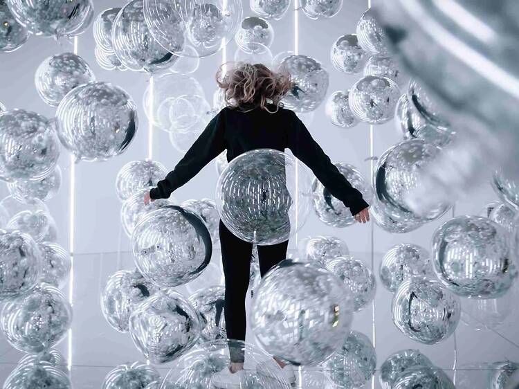 Euphoяia – Art is in the Air Euphoяia – Art is in the Air