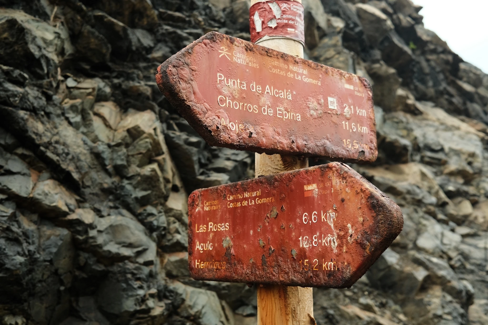 Weather-beaten signage on La Gomera hiking trail