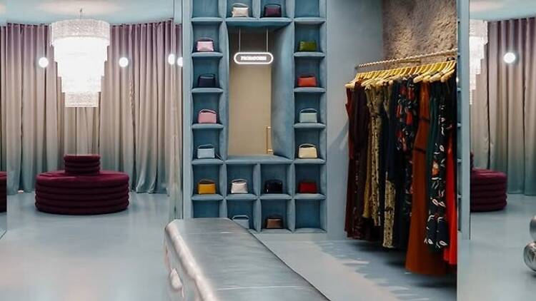 Lady Pipa. @ladypipa