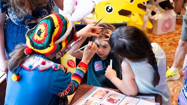 Island Shangri-La Grand Easter Egg Hunt Island Shangri-La Grand Easter Egg Hunt