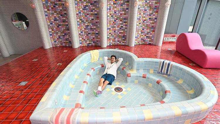 Oi! Spotlight — Jeremy’s Bathhouse Oi! Spotlight — Jeremy’s Bathhouse