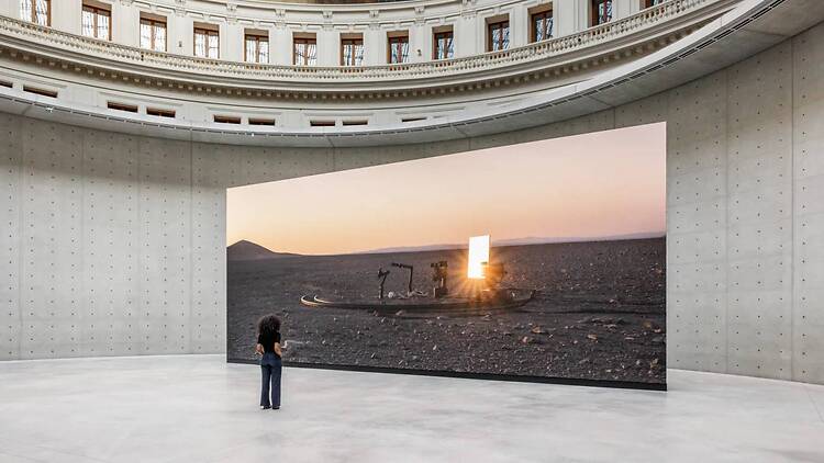 Clair-obscur, à la Bourse de Commerce Clair-obscur, à la Bourse de Commerce